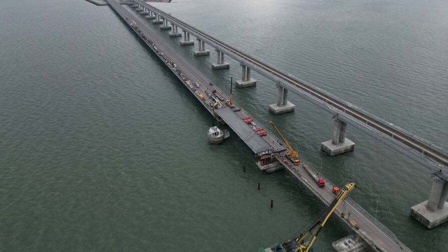 Возобновлено движение по Крымскому мосту