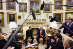 Президент Украины Владимир Зеленский и президент США Дональд Трамп во время встречи в Белом доме, 18 августа 2025 года