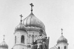 Памятник императору Александру III перед храмом Христа Спасителя в Москве, 1912 год