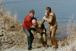 <b>17-е место. «Убойная сила» (2000-2006)</b>
<br><br>
Ответвление «Улиц разбитых фонарей», которое раскрыло широкой аудитории талант Константина Хабенского. Проект о парнях с соседнего двора, отважно борющихся с преступностью, заставил несколько иначе смотреть на правоохранителей и в реальной жизни, а на сдачу подарил нам культовую песню «Опера́» в исполнении группы «Любэ».
