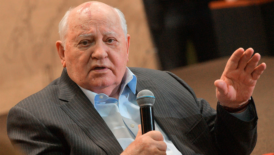 Горбачев назвал два "роковых удара" по перестройке