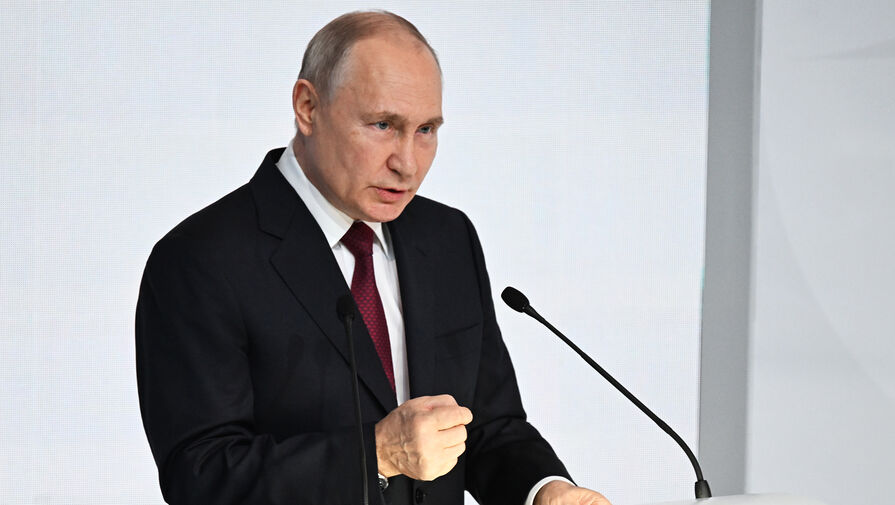 Путин заявил о необходимости прорыва в культурной сфере страны