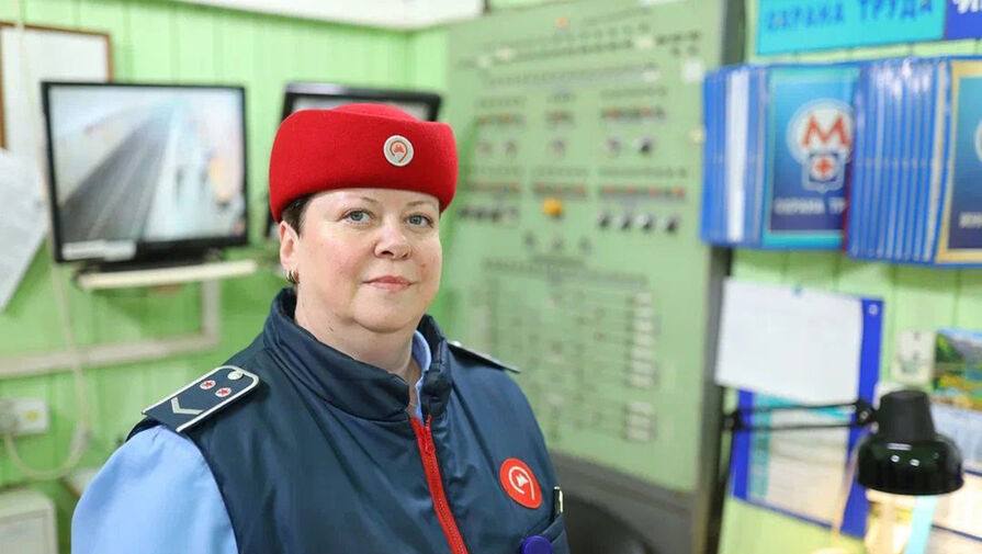 Сотрудники московского метро приняли роды у пассажирки на станции 