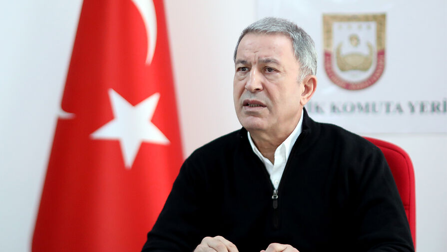 Глава МО Турции: Анкара обсуждает с Москвой открытие неба Сирии для операции против РПК