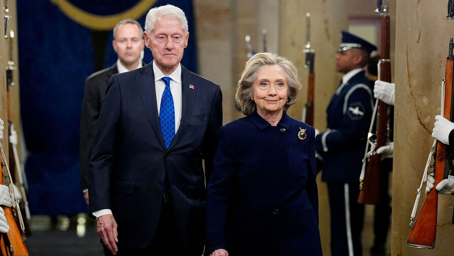 В США подтвердили согласие Клинтонов дать показания по делу Эпштейна