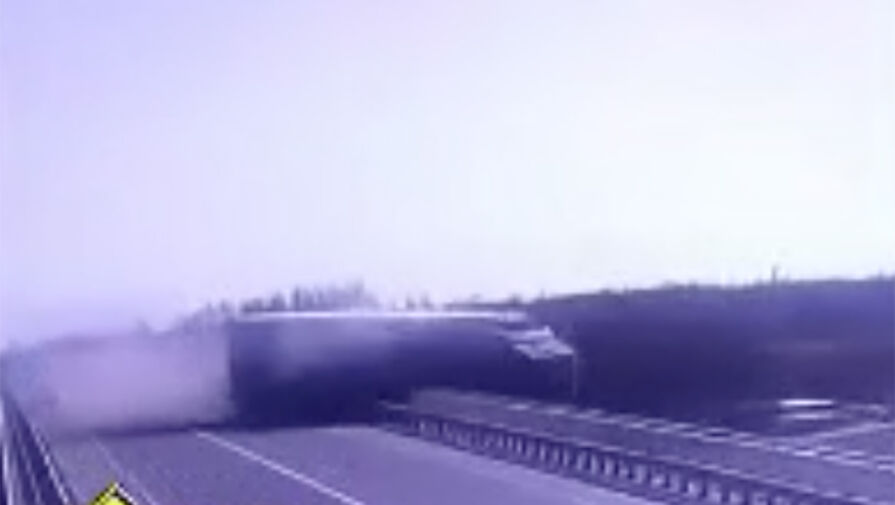 В Хабаровском крае запретили пользоваться водой из реки Хор после падения грузовика с моста