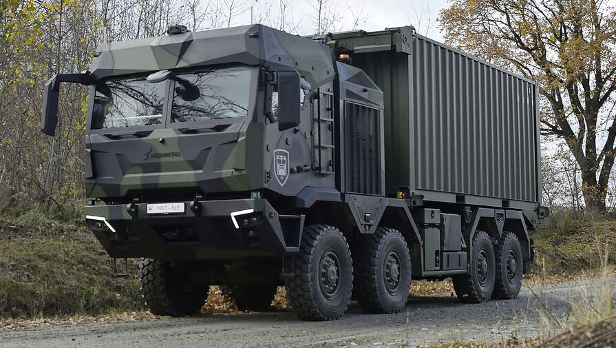Немецкий концерн получил рекордный заказ на военные грузовики