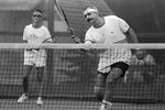 Никита Михалков и его сын Степан во время игры в теннис, 1988 год