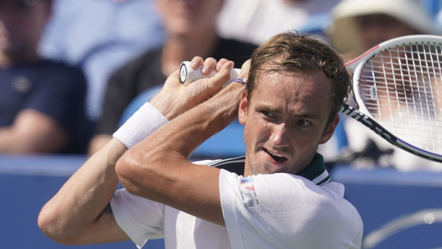 Победная поступь: Медведев обыграл Андухара на US Open