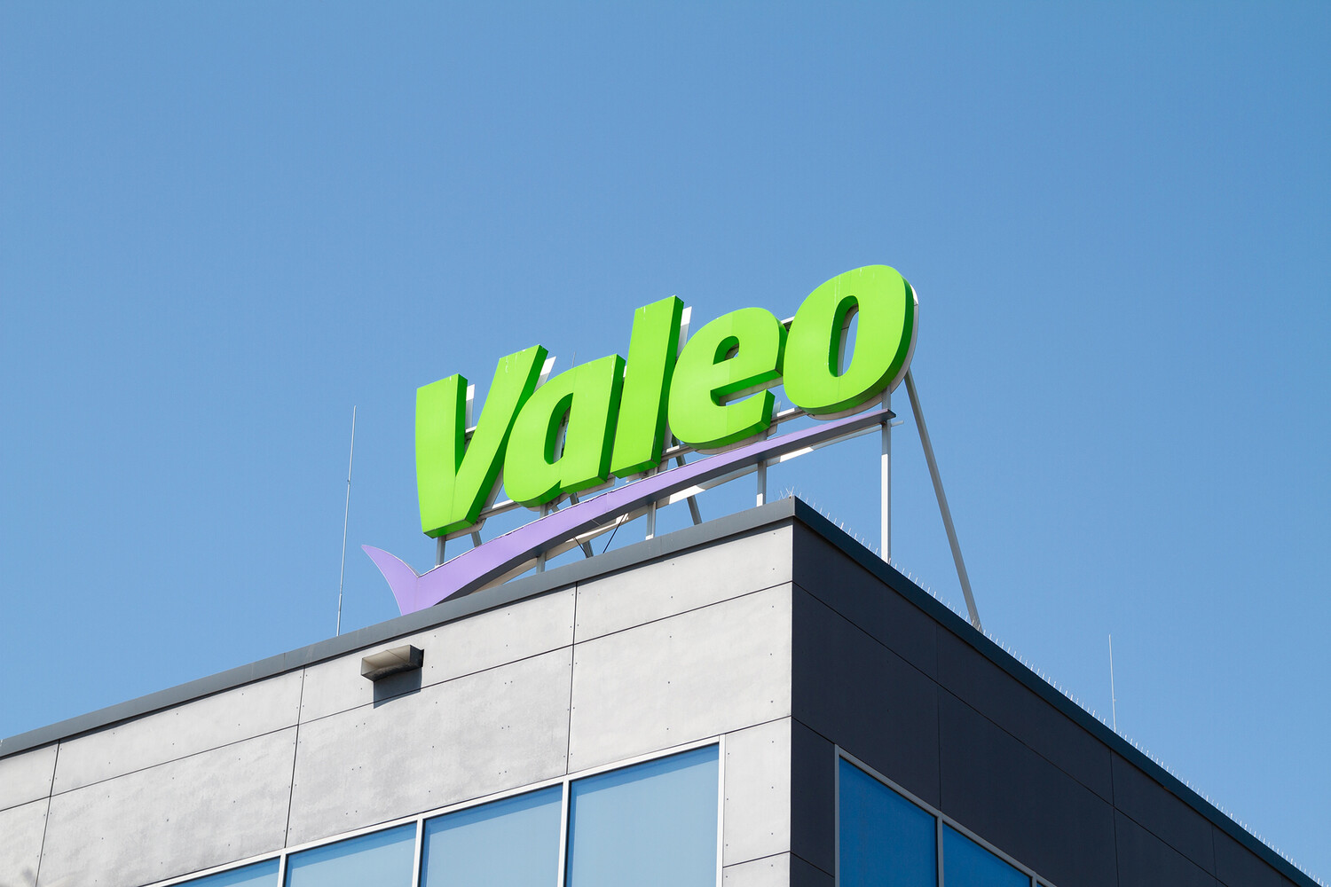 Производитель автокомпонентов Valeo ушел из России - Газета.Ru | Новости