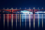 Подсветка на Коммунальном мосту через реку Енисей