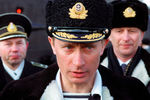 Исполняющий обязанности президента России Владимир Путин на базе атомных подводных лодок в Североморске, 6 апреля 2000 года