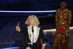 Художница по костюмам Дженни Беван получила «Оскар» за фильм «Круэлла»