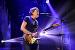 Музыкант Крис Ри во время выступления в&nbsp;Лондоне, 2014&nbsp;год 