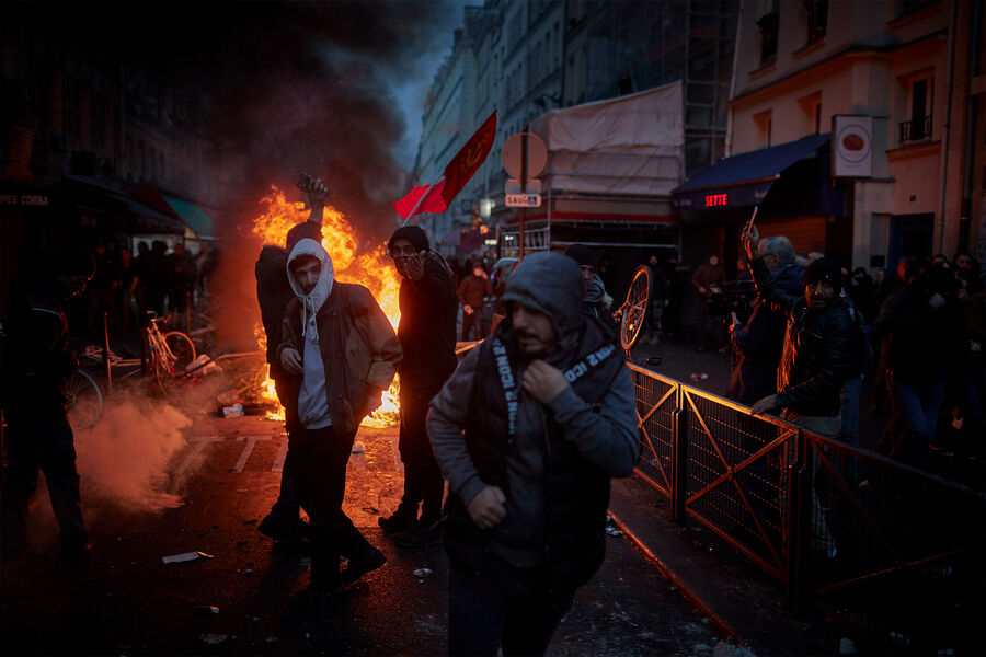 Во время протестов в&nbsp;Париже после стрельбы в&nbsp;районе курдского центра, 23&nbsp;декабря 2022&nbsp;года