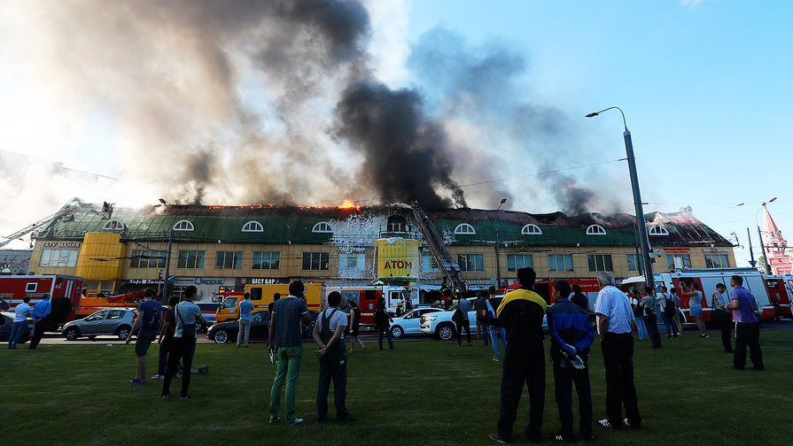 Пожар в&nbsp;торговом центре &laquo;Атом&raquo; на&nbsp;Таганской площади в&nbsp;Москве, 9 августа 2017 года