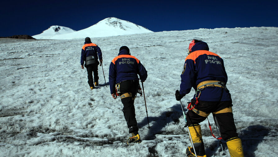 Спасатели нашли альпинистов, пропавших в горах Кабардино-Балкарии