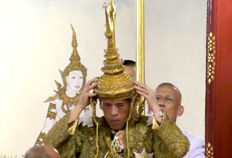Король Маха Вачиралонгкорн во время официальной церемонии коронации в&nbsp;Бангкоке, 4 мая 2019 года