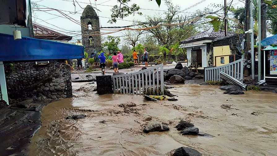 На Филиппинах наводнения затронули более 1,9 млн человек