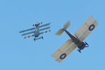 Самолеты времен Первой мировой войны во время шоу, посвященном 100-летию авиации, на Международном авиационно-космическом салоне «Фарнборо-2014»