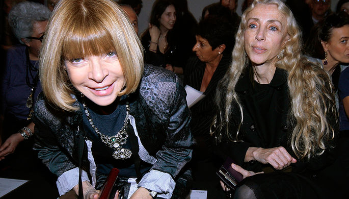 Главный редактор американского издания журнала Vogue Анна Винтур и Франка Соццани, 2009 год