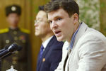 Американский студент Отто Вармбиер на пресс-конференции в Пхеньяне. Фотография опубликована в феврале 2016 года
