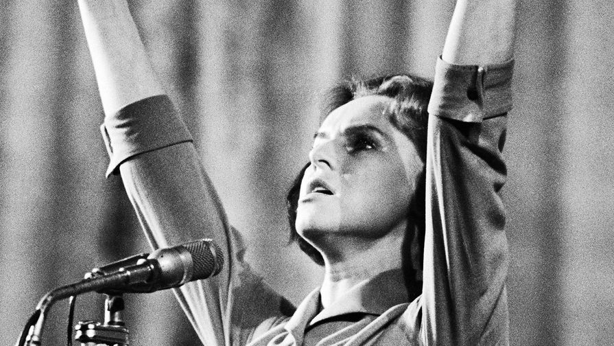 Певица Гелена Великанова на 1-ом фестивале советской эстрадной песни, 15 октября 2965 года