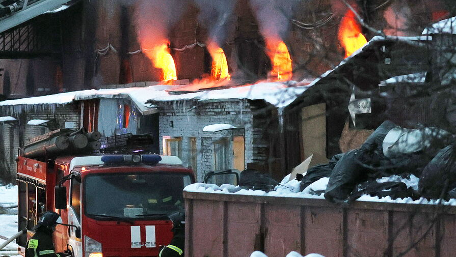 Число погибших при пожаре на складе в центре Москвы увеличилось до трех