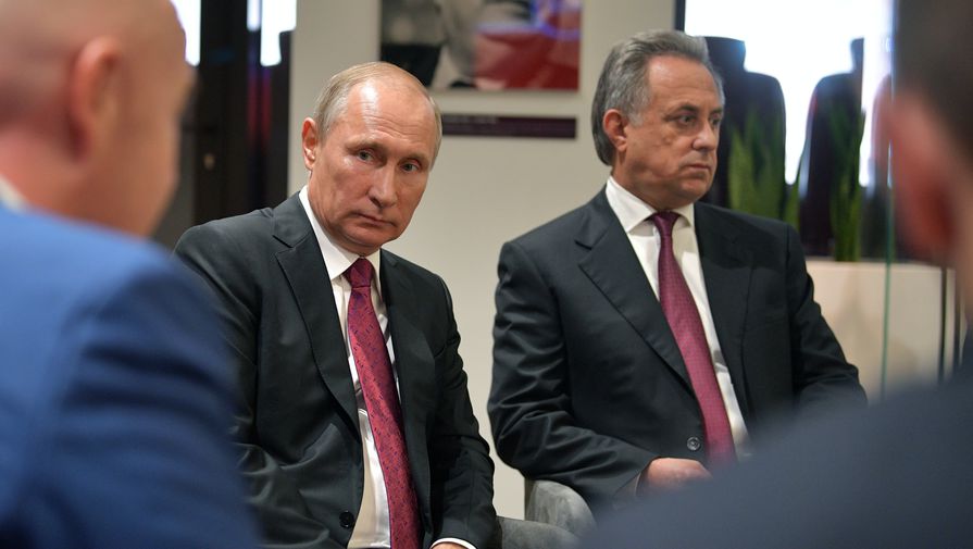 Владимир Путин (слева) и Виталий Мутко