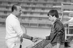 1982 год. Авиаконструктор Генрих Новожилов (слева) со своим сыном перед началом игры на теннисном корте