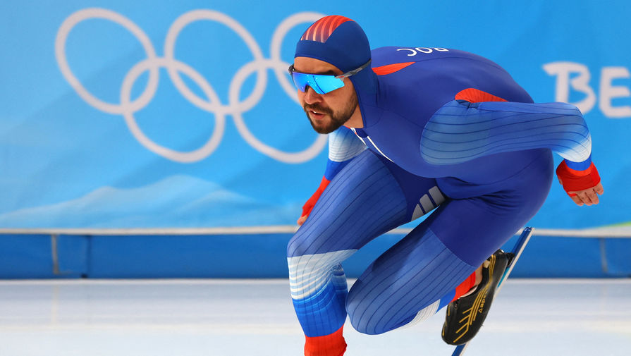 Российский конькобежец Арефьев отрубил себе кончики пальцев топором