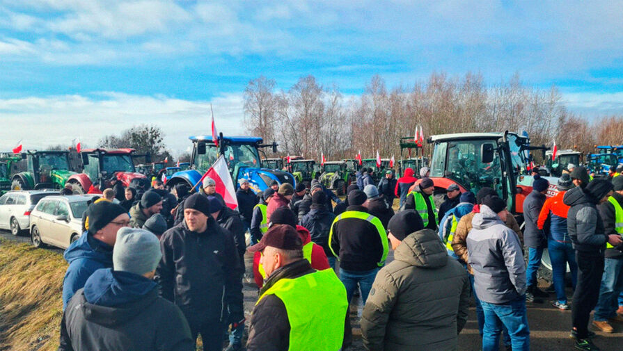 Польские фермеры стали блокировать дома депутатов Сейма