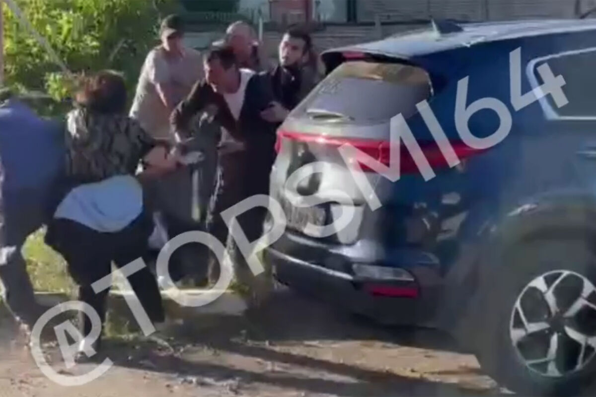 В Саратове массовая драка с использованием топора закончилась задержанием