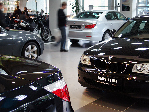 Салон по продаже автомобилей марки BMW