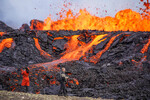 Во время извержения вулкана Фаградальсфьядль в Исландии, 3 августа 2022 года