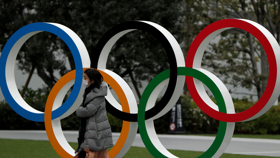 Олимпийские кольца в Токио