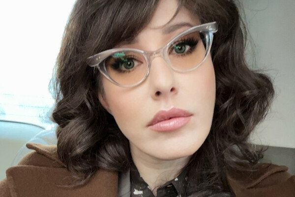 Kseniya Sobchakning yalangoch surati.