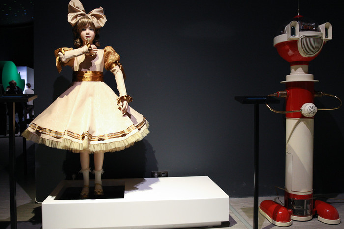 Робот-кукла и робот Сепулька, с&nbsp;1960-х годов работавший в&nbsp;Политехническом музее экскурсоводом