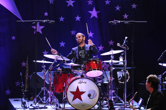 Ринго Старр и его All Starr Band выступают во Флориде, 2014&nbsp;год 