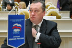 Председатель законодательного собрания Санкт-Петербурга Вадим Тюльпанов во время заседания в Мариинском дворце, 2007 год