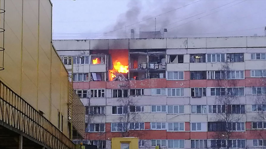 На&nbsp;месте взрыва в&nbsp;жилом доме в&nbsp;Санкт-Петербурге, 13 марта 2018 года