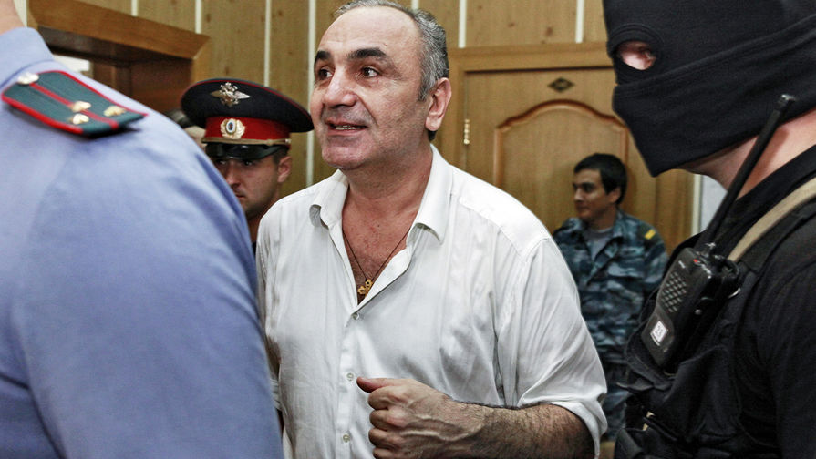 Тариэл Ониани (Таро) после оглашения приговора в Хамовническом суде Москвы, июль 2010 года