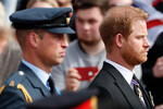Принц Уильям и принц Гарри на похоронах королевы Елизаветы II, 19 сентября 2022 года
