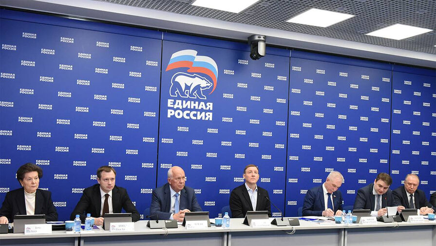 Турчак призвал создать условия для возвращения покинувших Россию специалистов