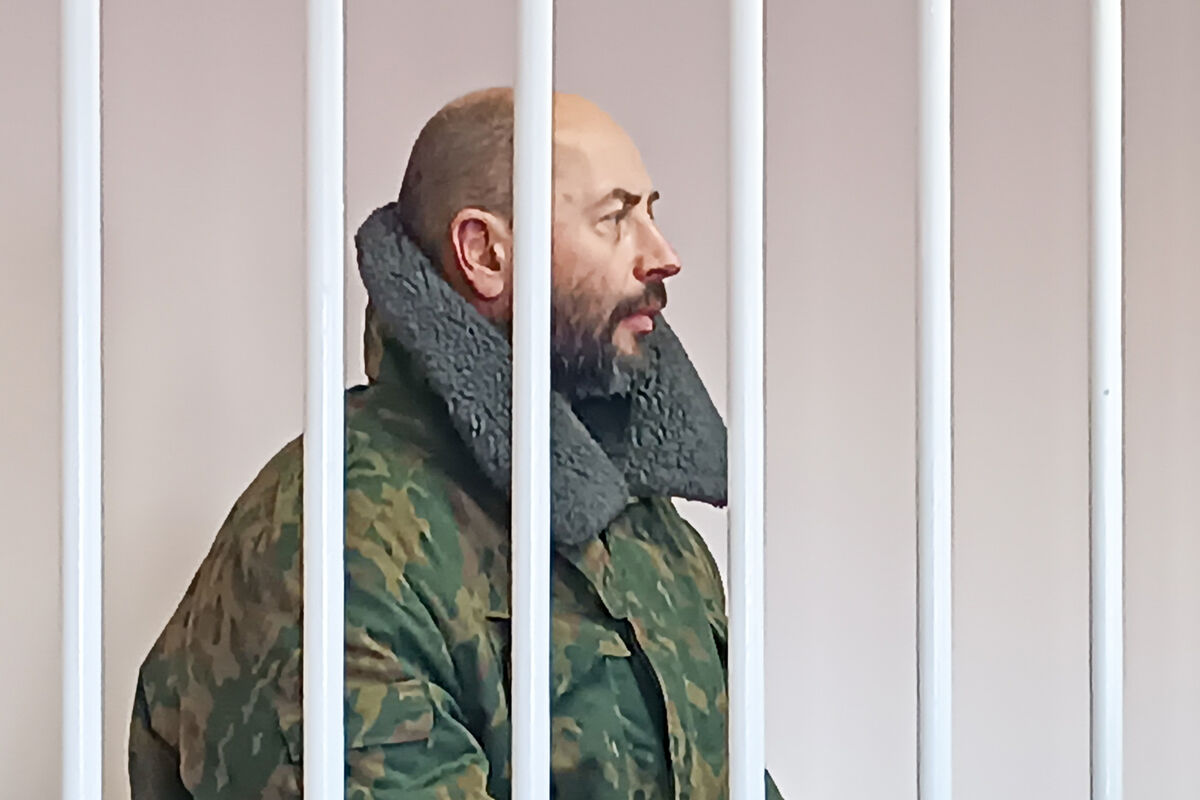 Суд по делу гражданина Белоруссии Еремеева, обвиняемого в теракте на железной дороге в Бурятии, Омск, 9 декабря 2023 года