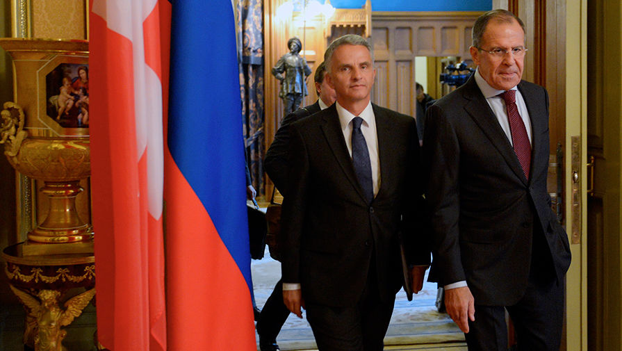 Министр иностранных дел Швейцарии Дидье Буркхальтер и министр иностранных дел России Сергей Лавров 