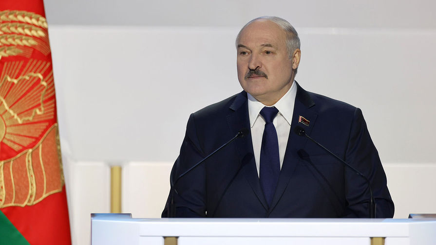 "Слабину давать нельзя": зачем Лукашенко конфликтует с Польшей
