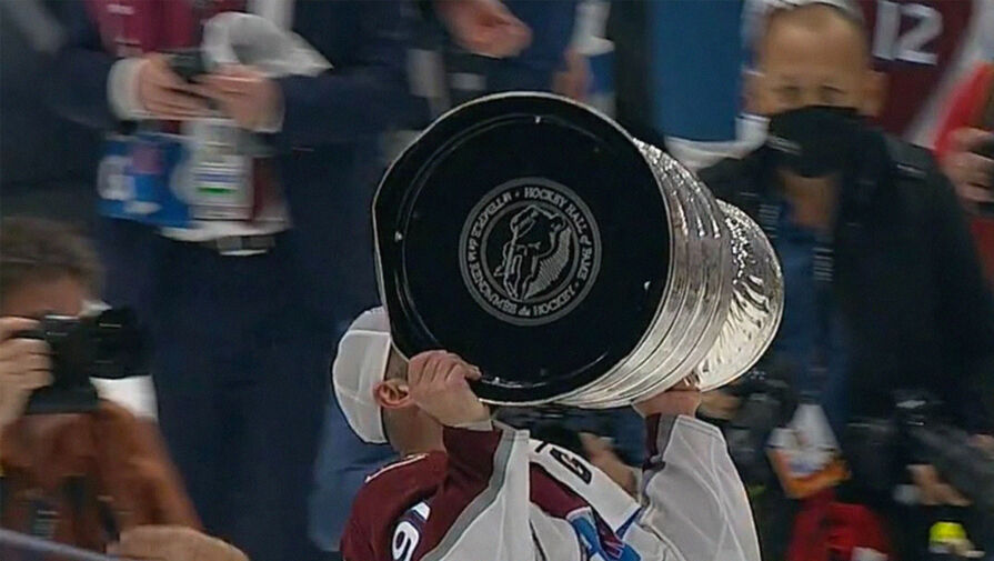 НХЛ снова запретила привозить Кубок Стэнли в Россию