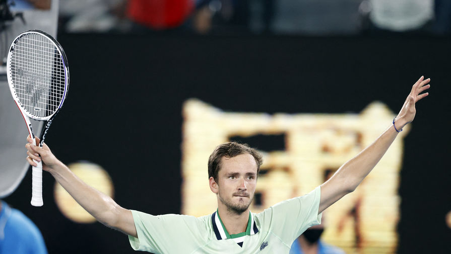 Губерниев отреагировал на невероятный камбэк Медведева в четвертьфинале Australian Open