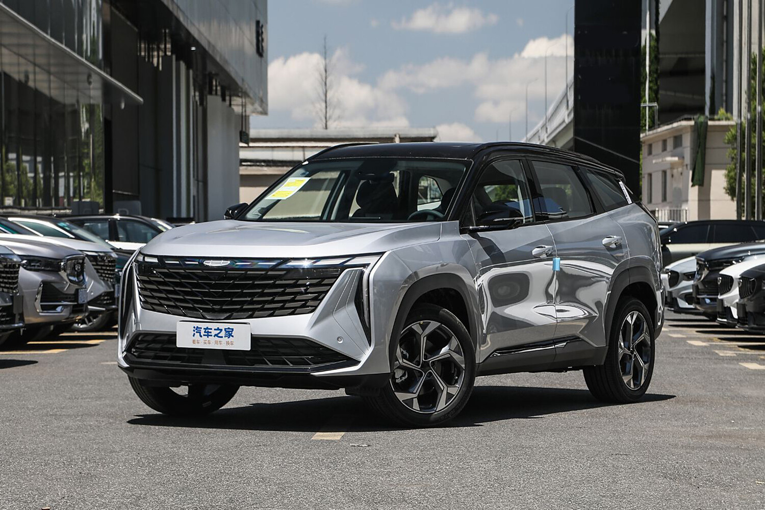 Обновленный Geely Atlas начали продавать в Китае - Газета.Ru | Новости